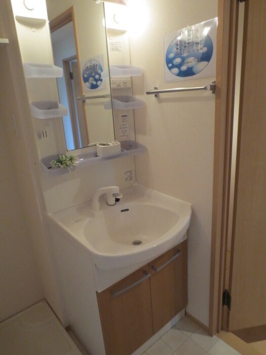 物件内観写真13　(洗面)