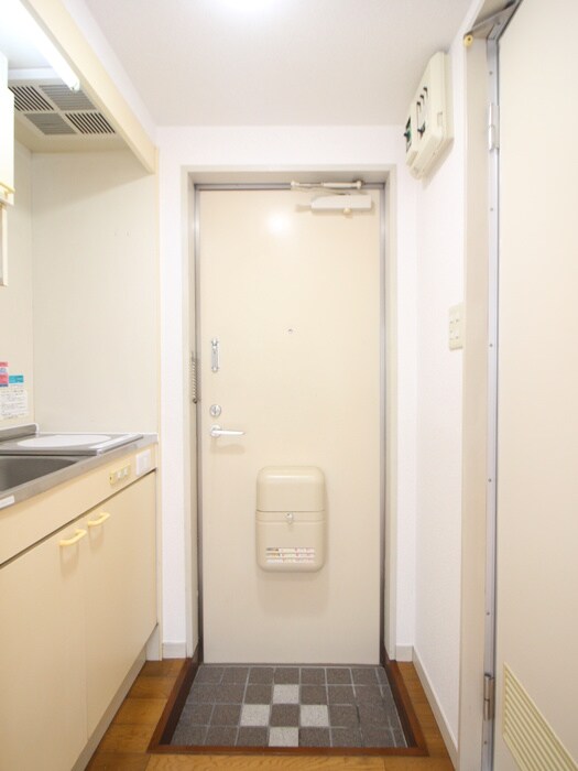 物件内観写真16　(廊下)