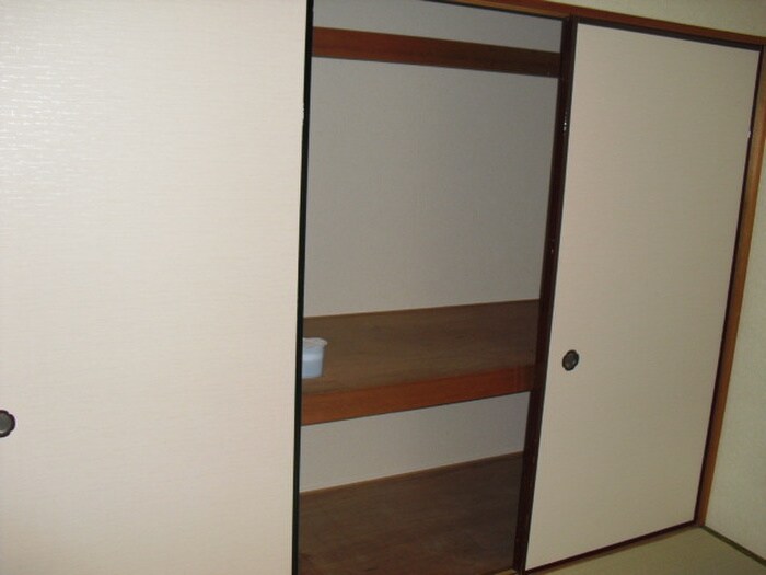 物件内観写真14　(収納)