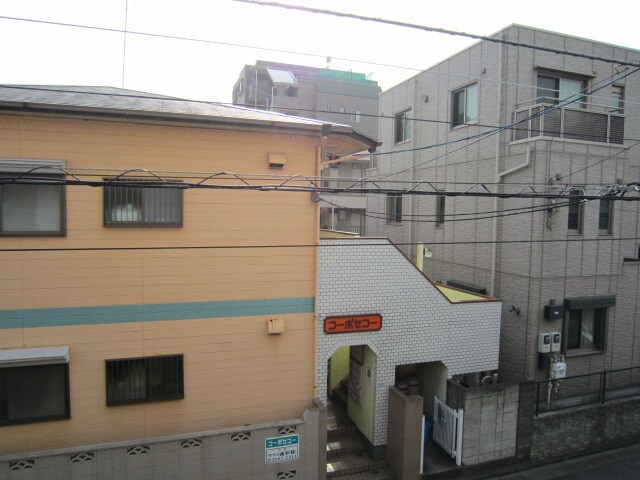 物件内観写真16　(室内からの展望)