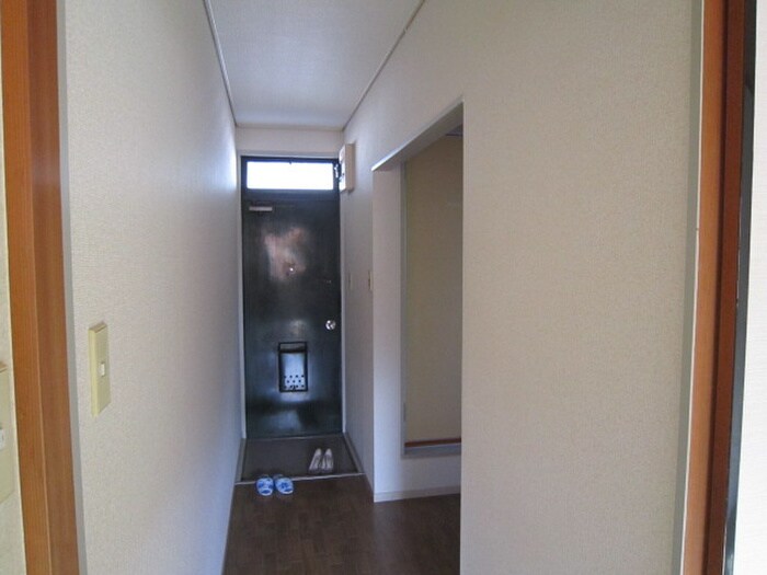 物件内観写真16　(廊下)