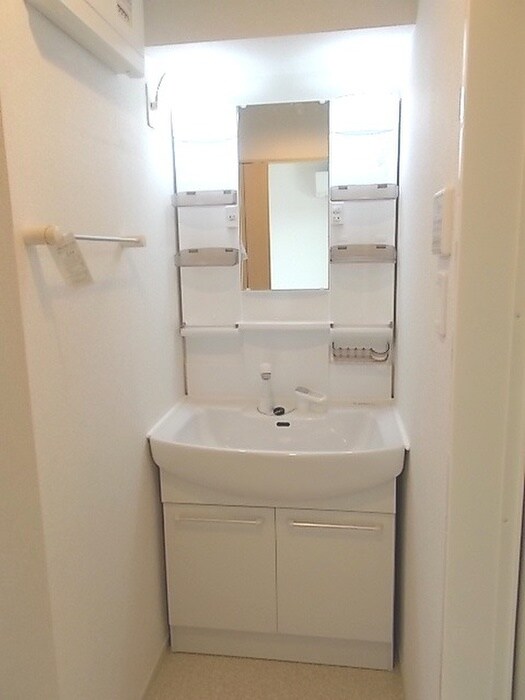 物件内観写真11　(洗面)