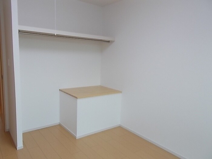 物件内観写真14　(収納)