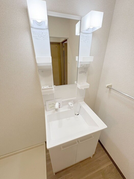 物件内観写真12　(洗面)