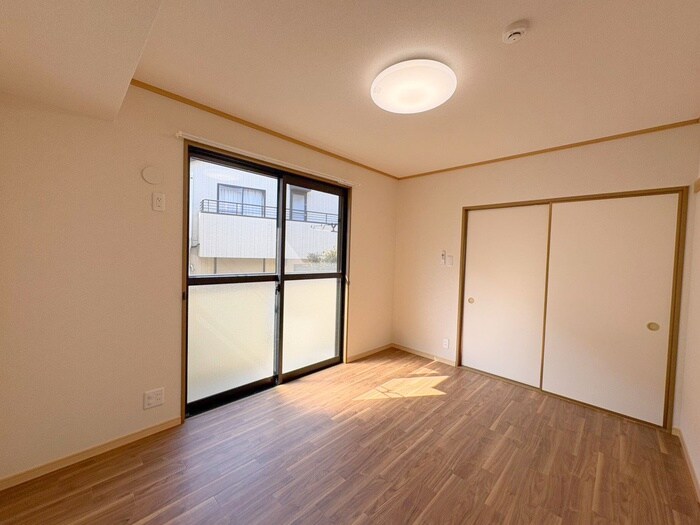 物件内観写真16　(居室)