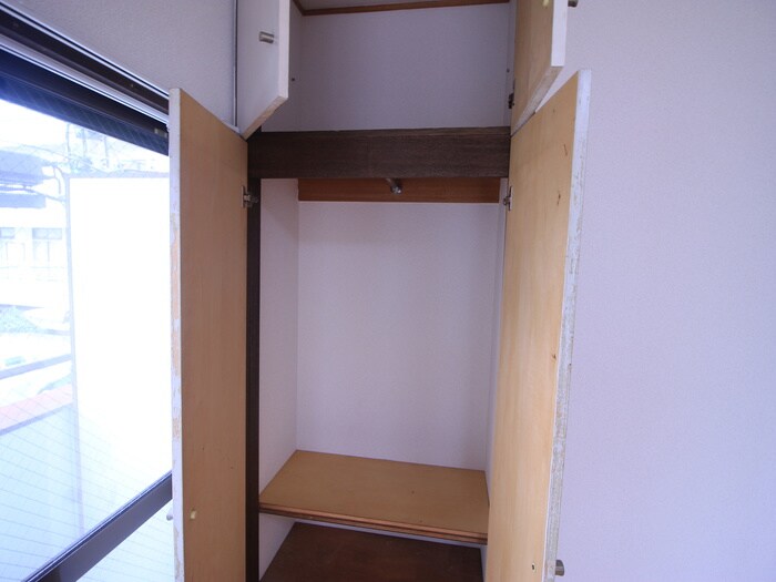 物件内観写真15　(収納)
