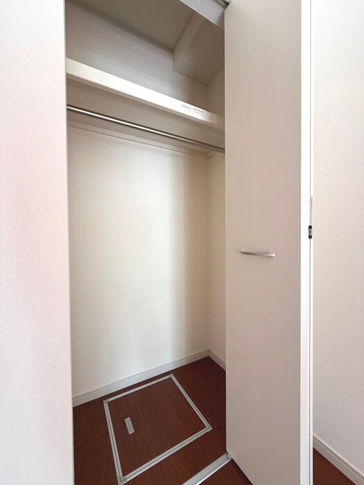 物件内観写真16　(収納)