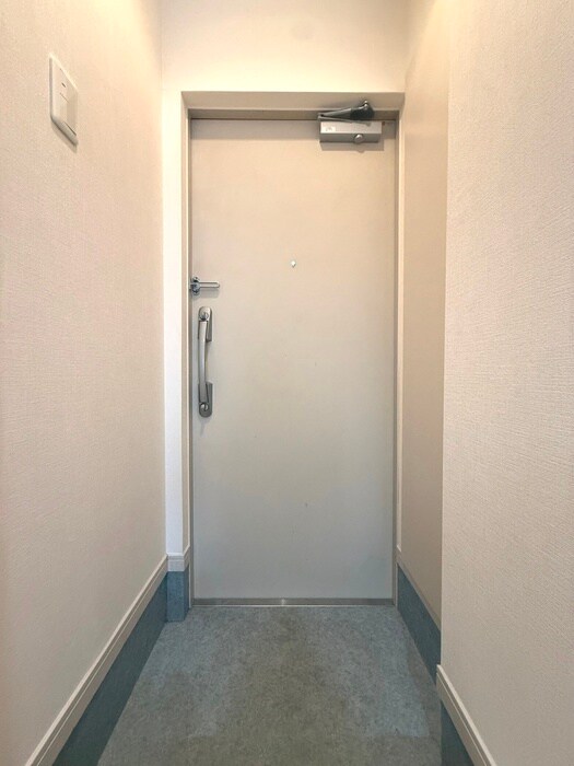 物件内観写真21　(玄関)