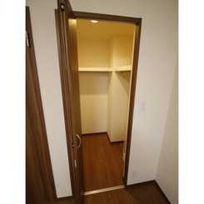 物件内観写真14　(収納)