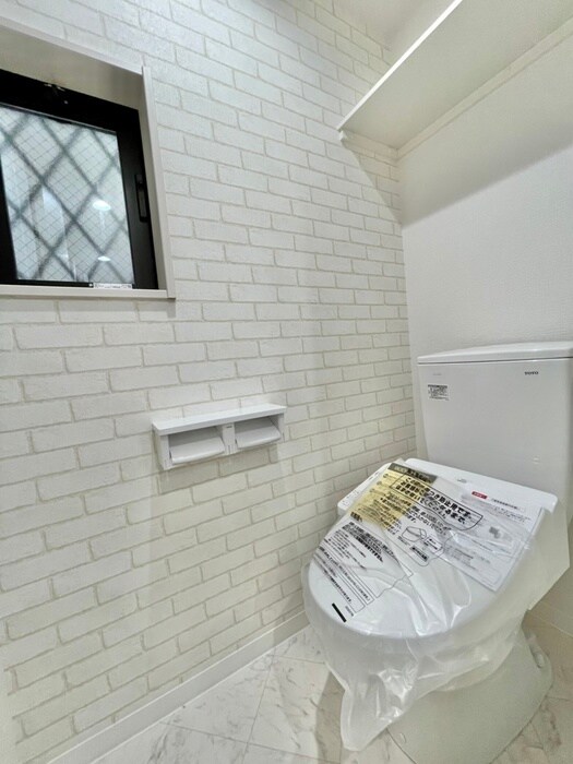 物件内観写真14　(トイレ)