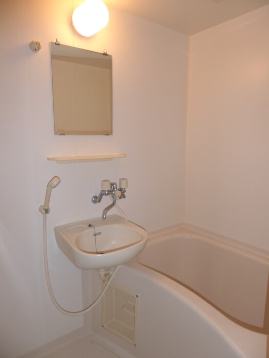 物件内観写真12　(バス／シャワールーム等)