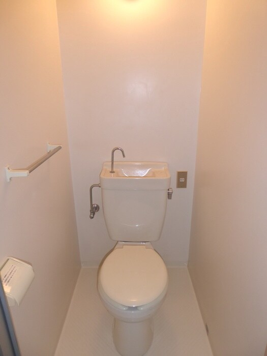 物件内観写真13　(トイレ)