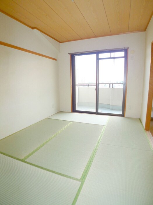 物件内観写真8　(居室)