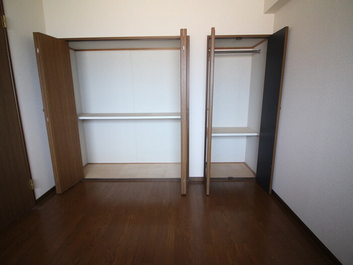 物件内観写真15　(収納)