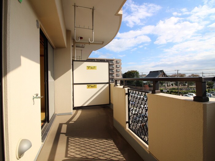 物件内観写真17　(室内からの展望)