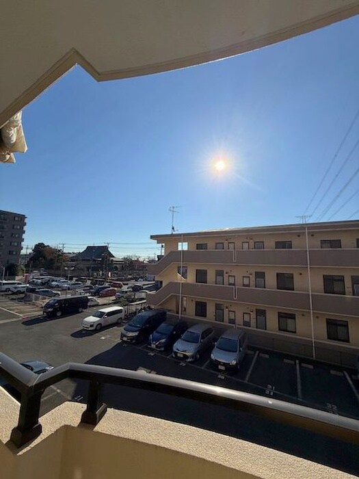 物件内観写真20　(室内からの展望)