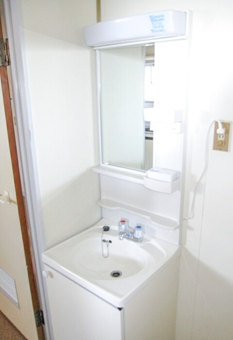 物件内観写真10　(洗面)