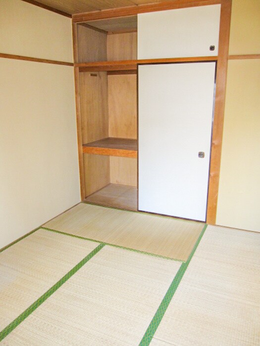 物件内観写真13　(収納)