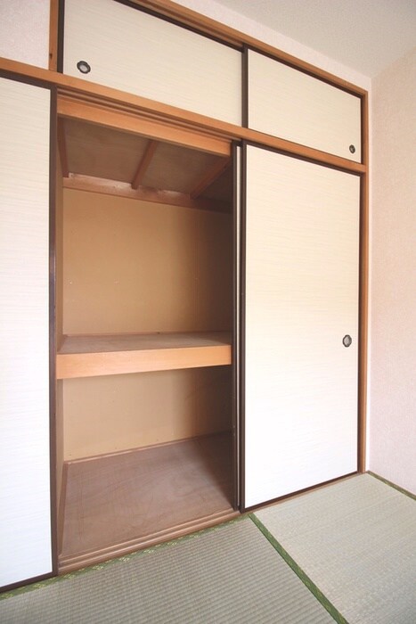 物件内観写真11　(収納)