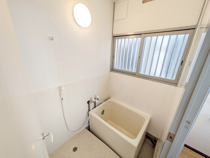 物件内観写真12　(バス／シャワールーム等)