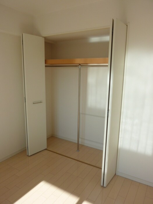 物件内観写真13　(収納)