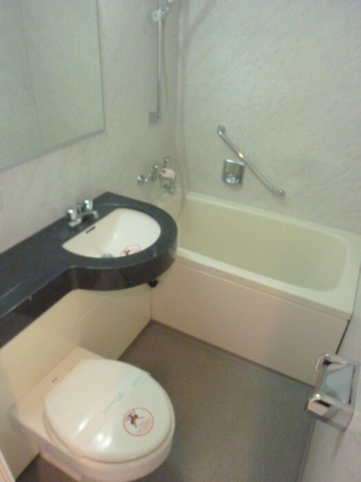 物件内観写真13　(バス／シャワールーム等)