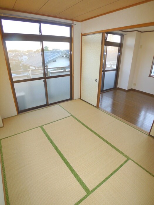 物件内観写真9　(居室)