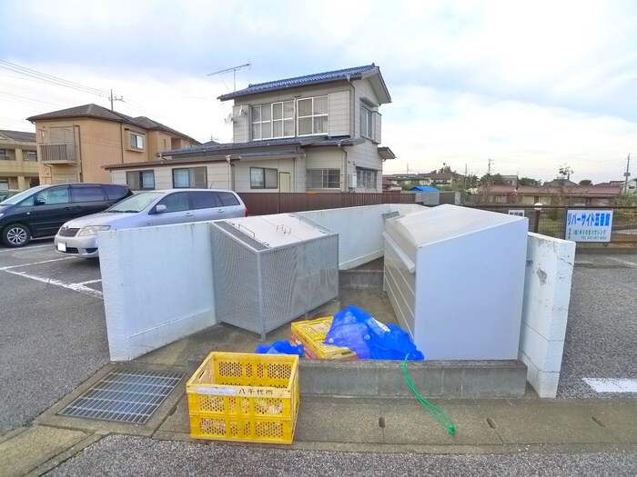 物件外観写真4　(建物設備)