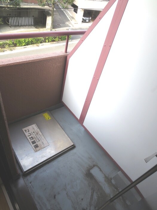 物件内観写真9　(ベランダ・バルコニー)