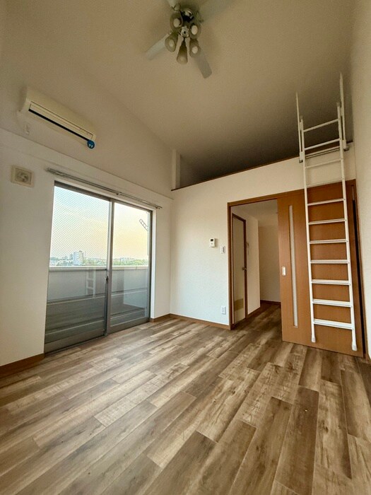 物件内観写真21　(居室)