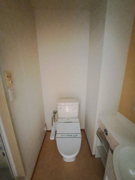 物件内観写真14　(トイレ)