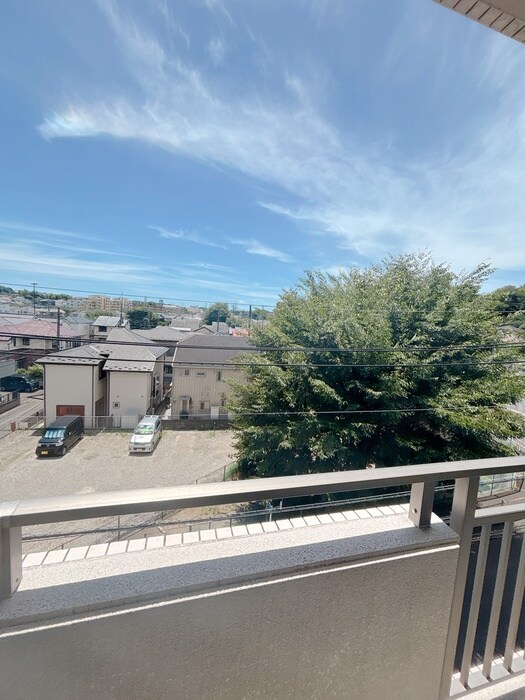 物件内観写真15　(室内からの展望)