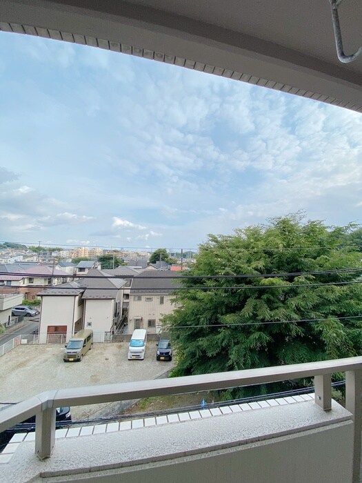 物件内観写真16　(室内からの展望)