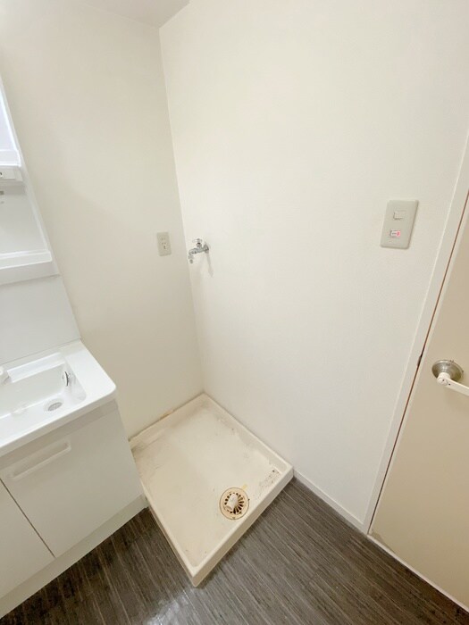 物件内観写真20　(洗濯機置場)