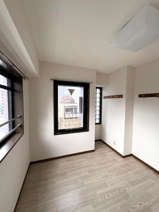 物件内観写真6　(居室)