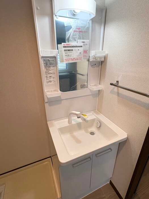 物件内観写真9　(洗面)