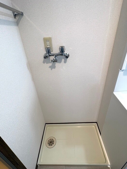 物件内観写真11　(洗濯機置場)