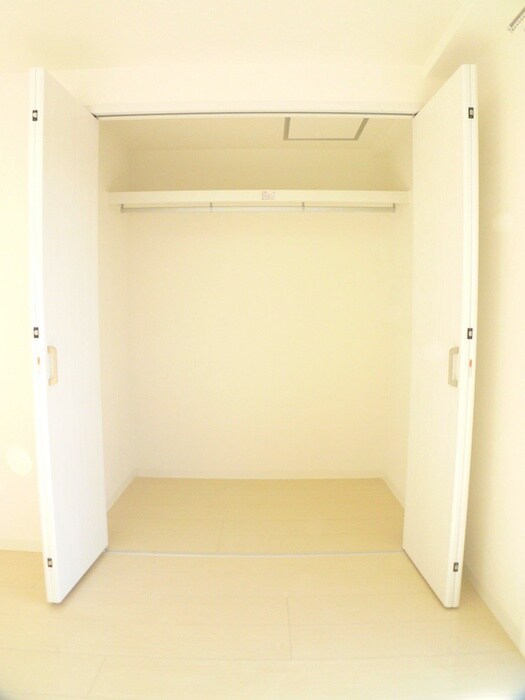 物件内観写真13　(収納)