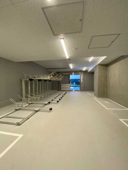 物件外観写真5　(駐輪場)