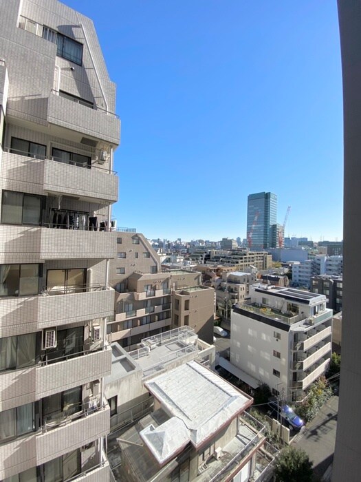 物件内観写真16　(室内からの展望)