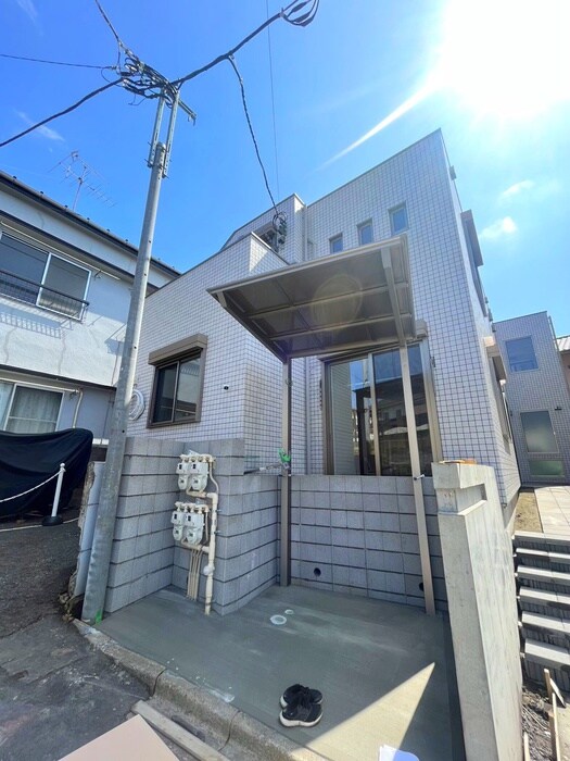 物件外観写真2　(駐輪場)