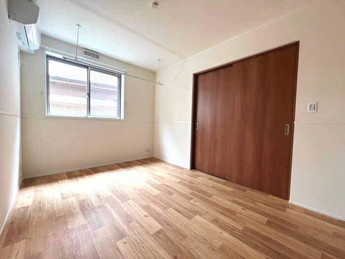 物件内観写真19　(居室)