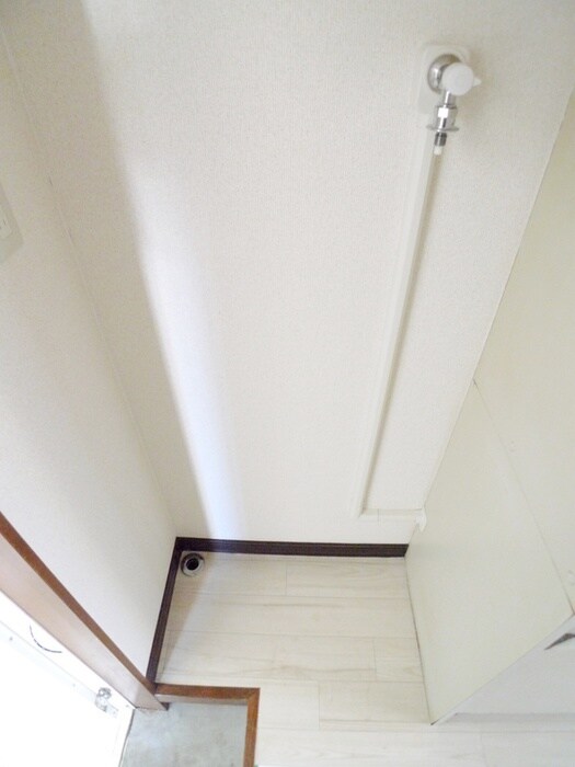 物件内観写真9　(洗濯機置場)