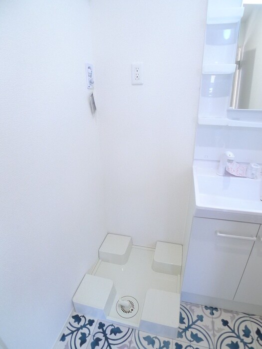 物件内観写真15　(洗濯機置場)