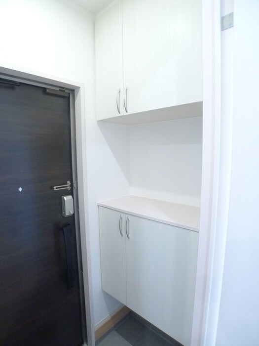 物件内観写真18　(靴箱)