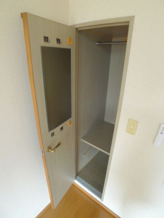 物件内観写真13　(収納)