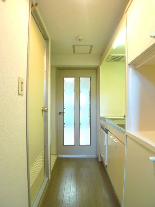 物件内観写真14　(玄関)