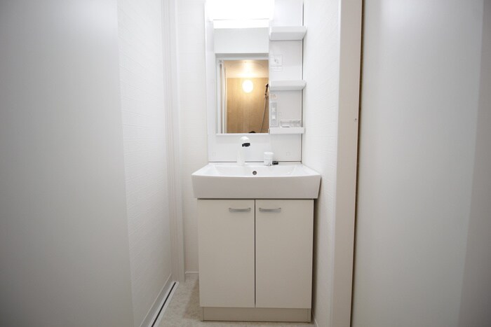 物件内観写真11　(洗面)