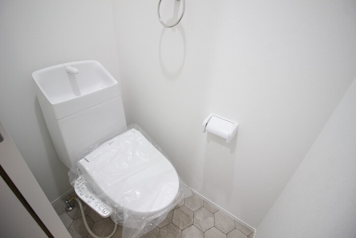 物件内観写真12　(トイレ)