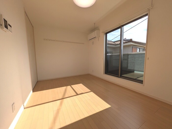 物件内観写真6　(居室)